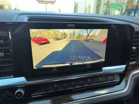 Used 2025 GMC Sierra 3500 SLE w/ SLE Value Package image 17