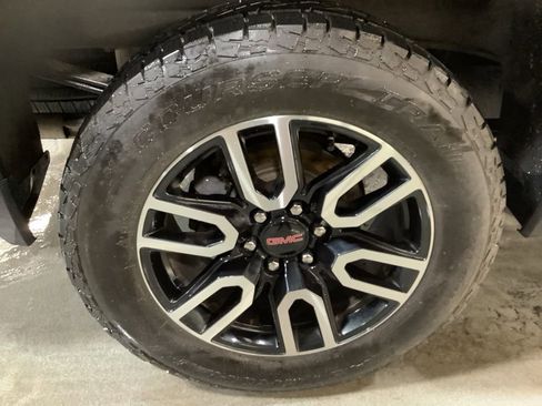 Used 2021 GMC Sierra 1500 AT4 w/ AT4 Preferred Package AWD/4WD image 24