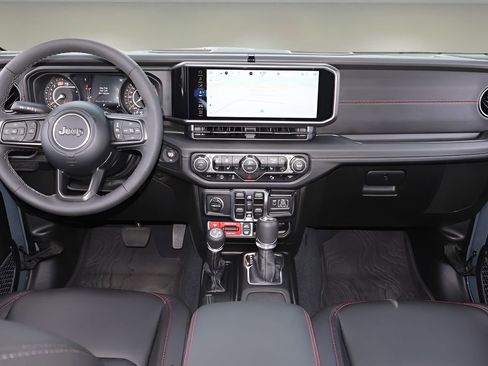 Used 2025 Jeep Wrangler Unlimited Rubicon AWD/4WD image 13