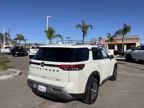 Used 2022 Nissan Pathfinder SL w/ SL Black Package image 8
