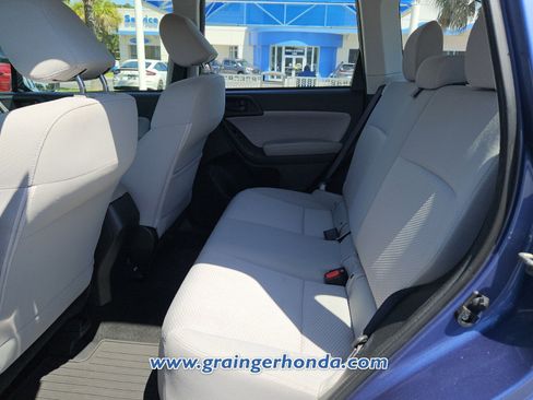 Used 2018 Subaru Forester 2.5i w/ Alloy Wheel Package AWD/4WD image 11