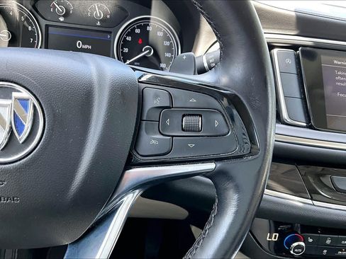 Used 2023 Buick Enclave Essence FWD image 23