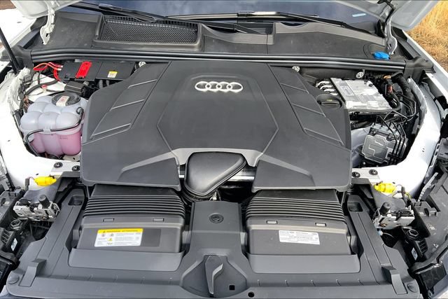 New 2026 Audi Q7 3.0T Premium Plus AWD/4WD image 10