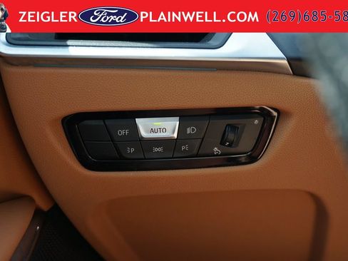 Used 2023 BMW 330e xDrive w/ Driving Assistance Package AWD/4WD image 31