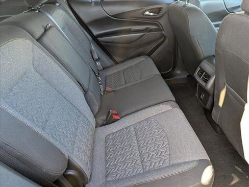 Used 2024 Chevrolet Equinox LT image 18
