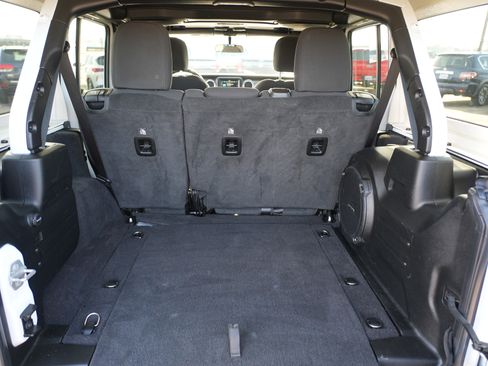 Used 2021 Jeep Wrangler Unlimited Sahara w/ LED Lighting Group image 25