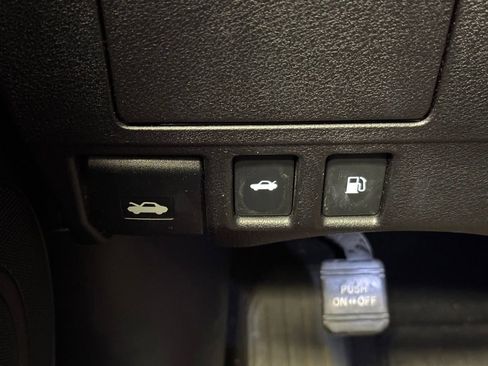 Used 2016 Lexus ES 350 w/ Luxury Package w/Wood Trim FWD image 29
