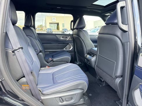 New 2026 INFINITI QX80 4WD image 21