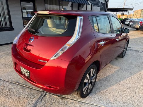 Used 2015 Nissan Leaf SV w/ LED & Quick Charge Package FWD image 4