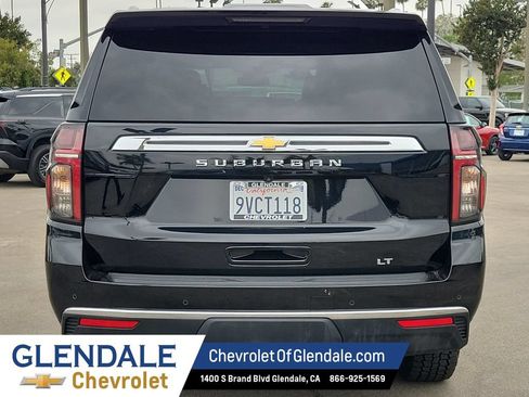 Certified 2024 Chevrolet Suburban LT AWD/4WD image 12