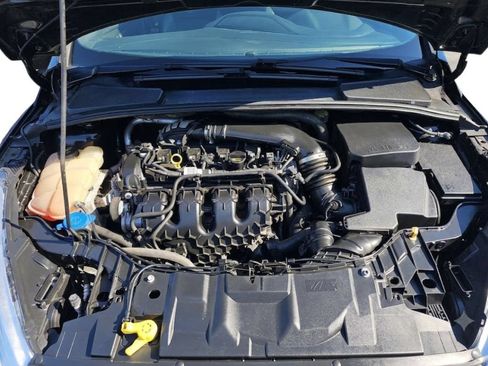 Used 2017 Ford Focus ST FWD image 12