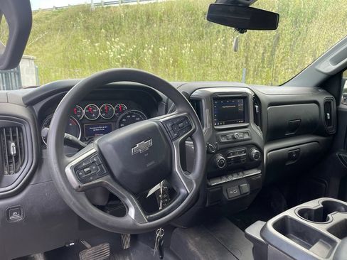 Used 2021 Chevrolet Silverado 1500 Custom Trail Boss w/ Safety Confidence Package AWD/4WD image 14