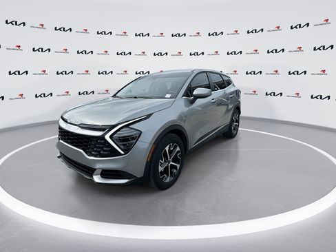 Certified 2024 Kia Sportage EX FWD image 4