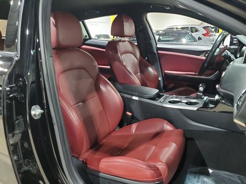 Used 2021 Kia Stinger GT image 13