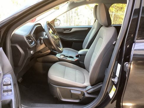 Used 2022 Ford Escape SE image 24