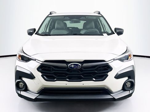 Used 2024 Subaru Crosstrek 2.0i Premium image 2