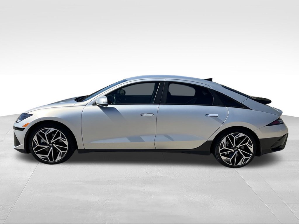 Used 2024 Hyundai Ioniq 6 SEL RWD image 10