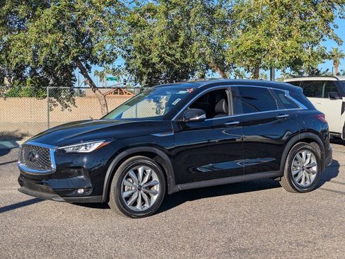 Used 2022 INFINITI QX50 Essential image 2