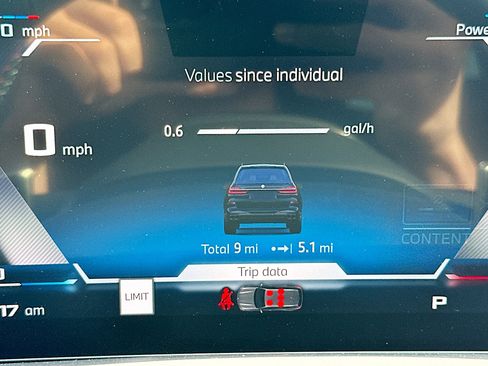 New 2025 BMW X7 M60i w/ Executive Package image 12