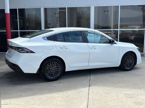 Used 2026 Nissan Sentra SV w/ Floor Mat Package FWD image 3