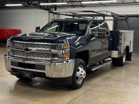 Used 2019 Chevrolet Silverado 3500 W/T w/ WT Convenience Package AWD/4WD image 3