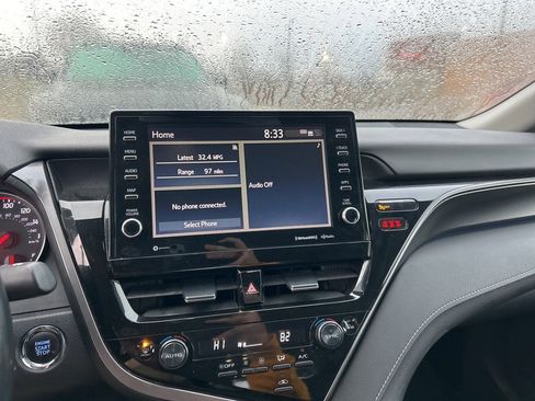 Used 2023 Toyota Camry XSE image 7