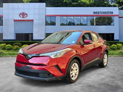 Used 2019 Toyota C-HR LE image 8