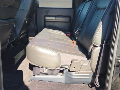 Used 2011 Ford F250 Lariat w/ Lariat Interior Pkg image 21