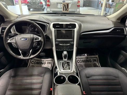Used 2013 Ford Fusion SE image 39
