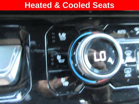 Certified 2024 GMC Sierra 2500 AT4 w/ AT4 Premium Plus Package AWD/4WD image 23