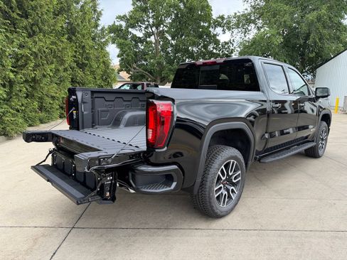 New 2026 GMC Sierra 1500 AT4 w/ AT4 Premium Package AWD/4WD image 33