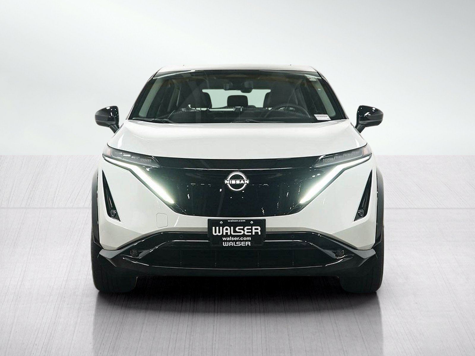 Used 2023 Nissan Ariya AWD image 9