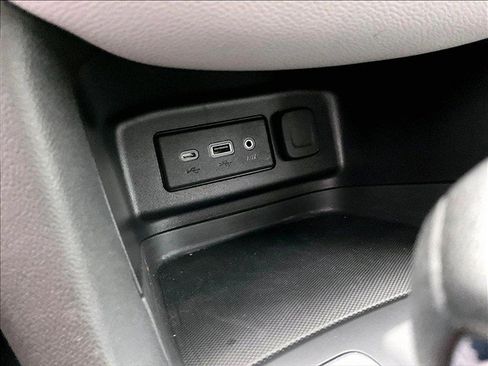 Certified 2024 Chevrolet Equinox LS FWD image 26