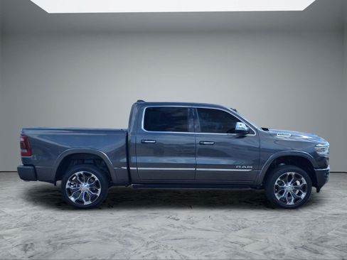Used 2022 RAM 1500 Limited w/ Body Color Bumper Group AWD/4WD image 8