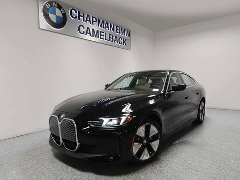 Used 2025 BMW i4 eDrive40 w/ Parking Assistance Package image 1