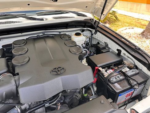 Used 2014 Toyota FJ Cruiser 4WD w/ Upgrade Package image 48