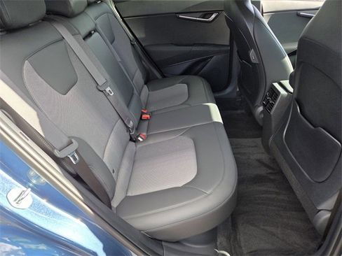 Used 2025 Kia Niro EX image 13