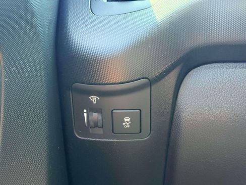 Used 2011 Kia Soul + FWD image 14