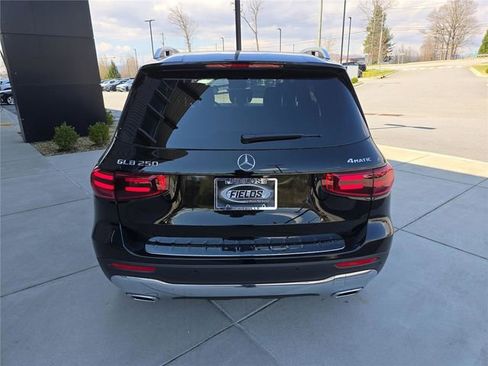 New 2026 Mercedes-Benz GLB 250 4MATIC image 4