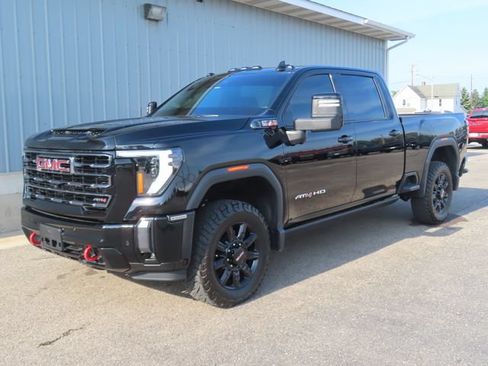 Used 2024 GMC Sierra 2500 AT4 w/ AT4 Premium Plus Package AWD/4WD image 7