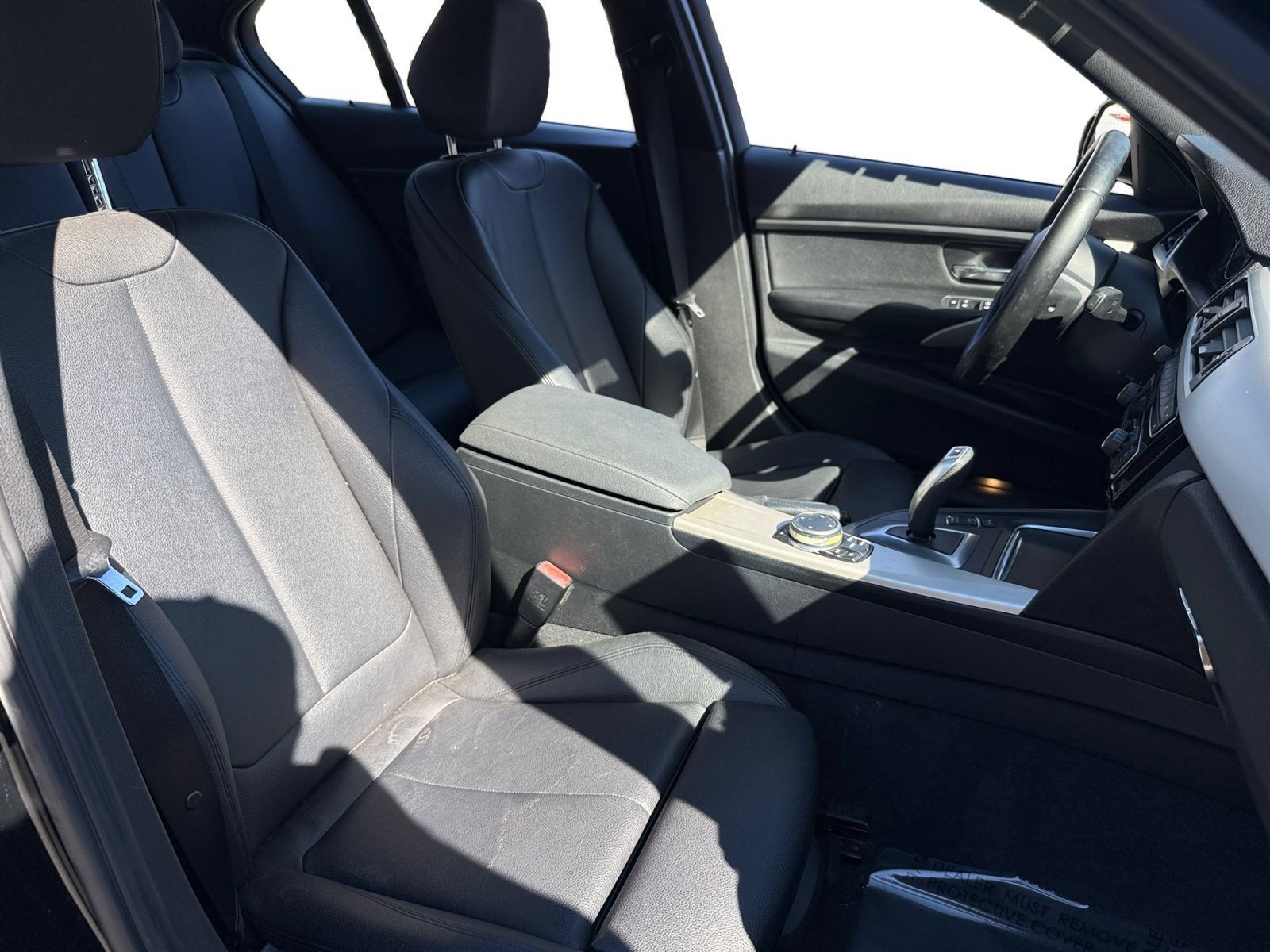 Used 2016 BMW 320i Sedan RWD image 15
