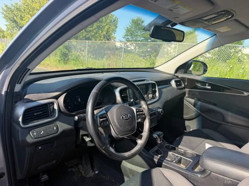 Used 2019 Kia Sorento AWD w/ LX Convenience Package image 13