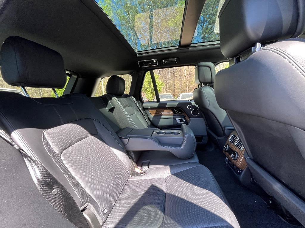 Used 2018 Land Rover Range Rover Supercharged AWD/4WD image 34