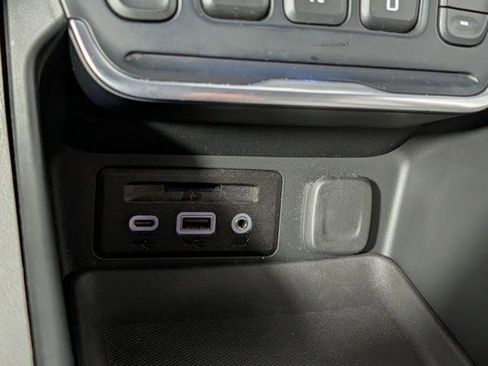 Used 2018 GMC Terrain SLT w/ Preferred Package image 25