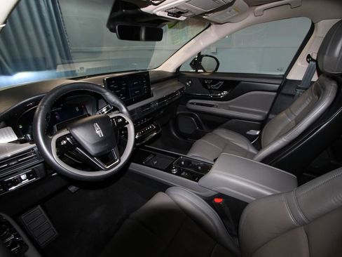 Used 2024 Lincoln Corsair Grand Touring w/ Equipment Group 302A image 2