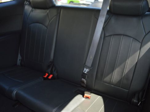 Used 2014 Buick Enclave Leather FWD image 21