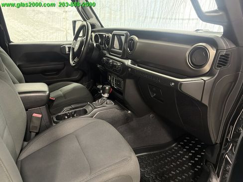 Used 2018 Jeep Wrangler Sport AWD/4WD image 5