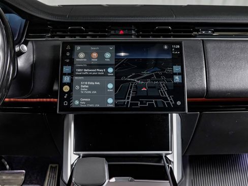 Used 2024 Land Rover Range Rover SE image 23