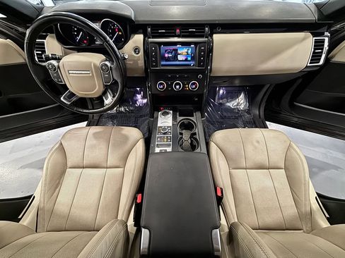 Used 2017 Land Rover Discovery SE AWD/4WD image 29