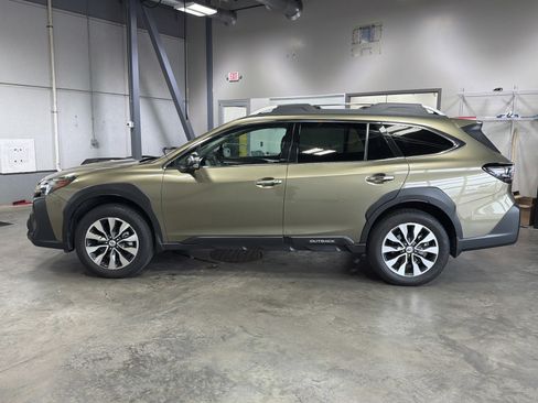 Used 2024 Subaru Outback Touring XT w/ Popular Package #2 AWD/4WD image 4